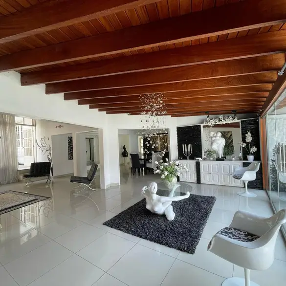 Casa de 6 habitaciones, Lima · Venta Casa  en La Molina