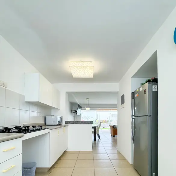 Casa de 4 habitaciones, CaÑete · Venta Casa  en Asia