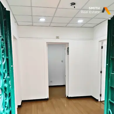 Local comercial de 8 habitaciones, Lima · Alquiler Local comercial  en Miraflores