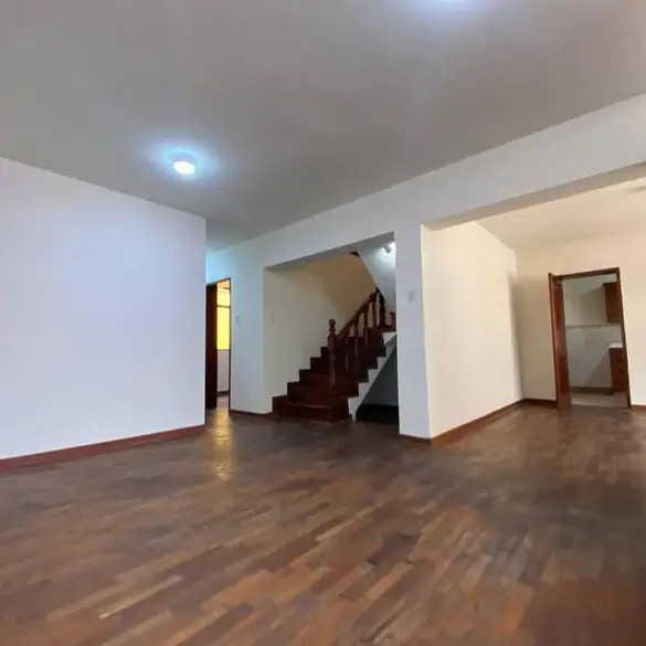 Casa de 6 habitaciones, Lima · Venta Casa  en Surco
