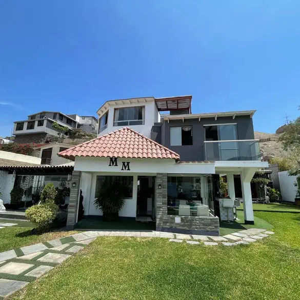 Casa de 6 habitaciones, Lima · Venta Casa  en La Molina
