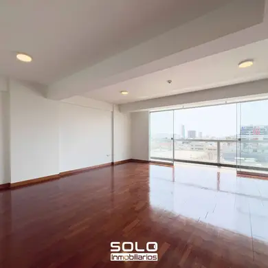 Departamento de 3 habitaciones, Lima · Venta Departamento  en Surquillo