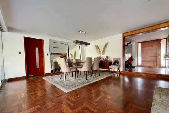 Casa de 5 habitaciones, Lima · Venta Casa  en