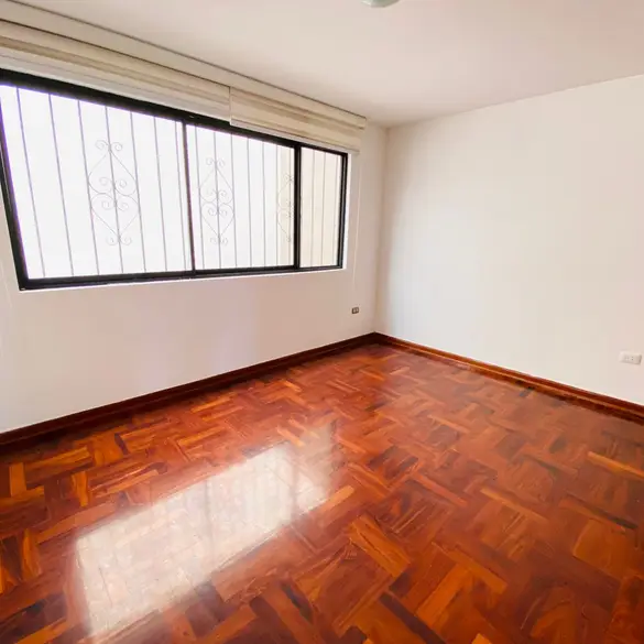 Casa de 5 habitaciones, Lima · Venta Casa  en Magdalena