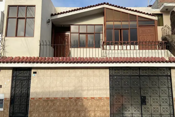 Casa de 7 habitaciones, Lima · Venta Casa  en